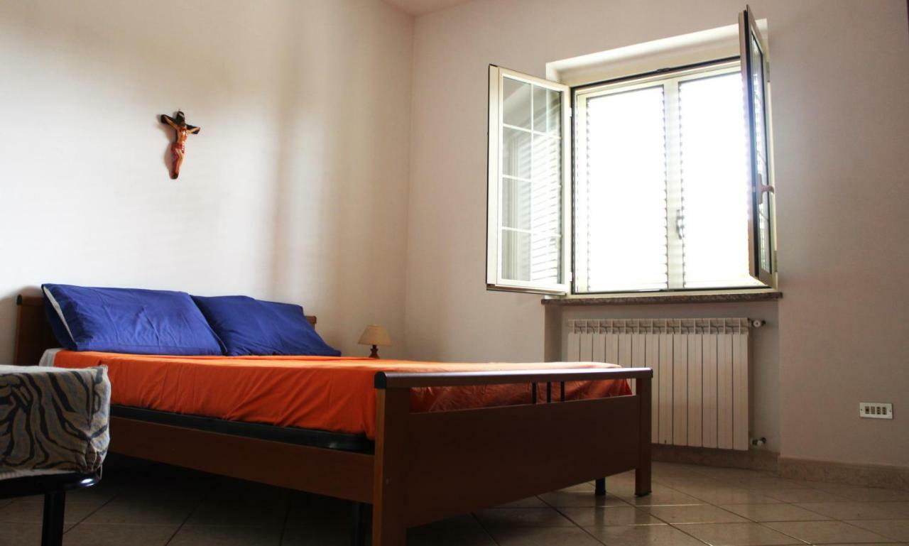 B&B Casa Del Sole - De Luca Apartments Torre Marino Екстериор снимка