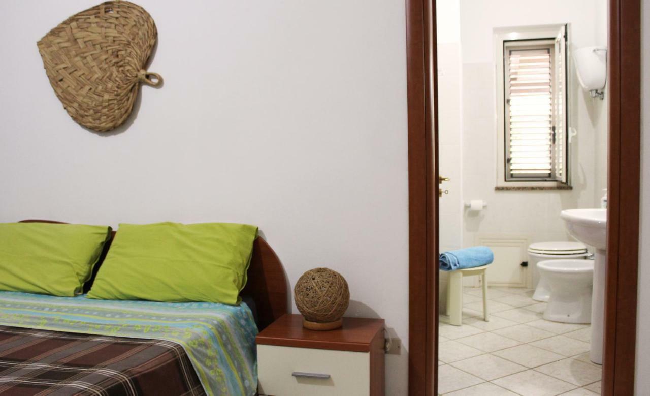 B&B Casa Del Sole - De Luca Apartments Torre Marino Екстериор снимка